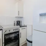 Stylish 1Bd Flat With Shard Views Near Bermondsey