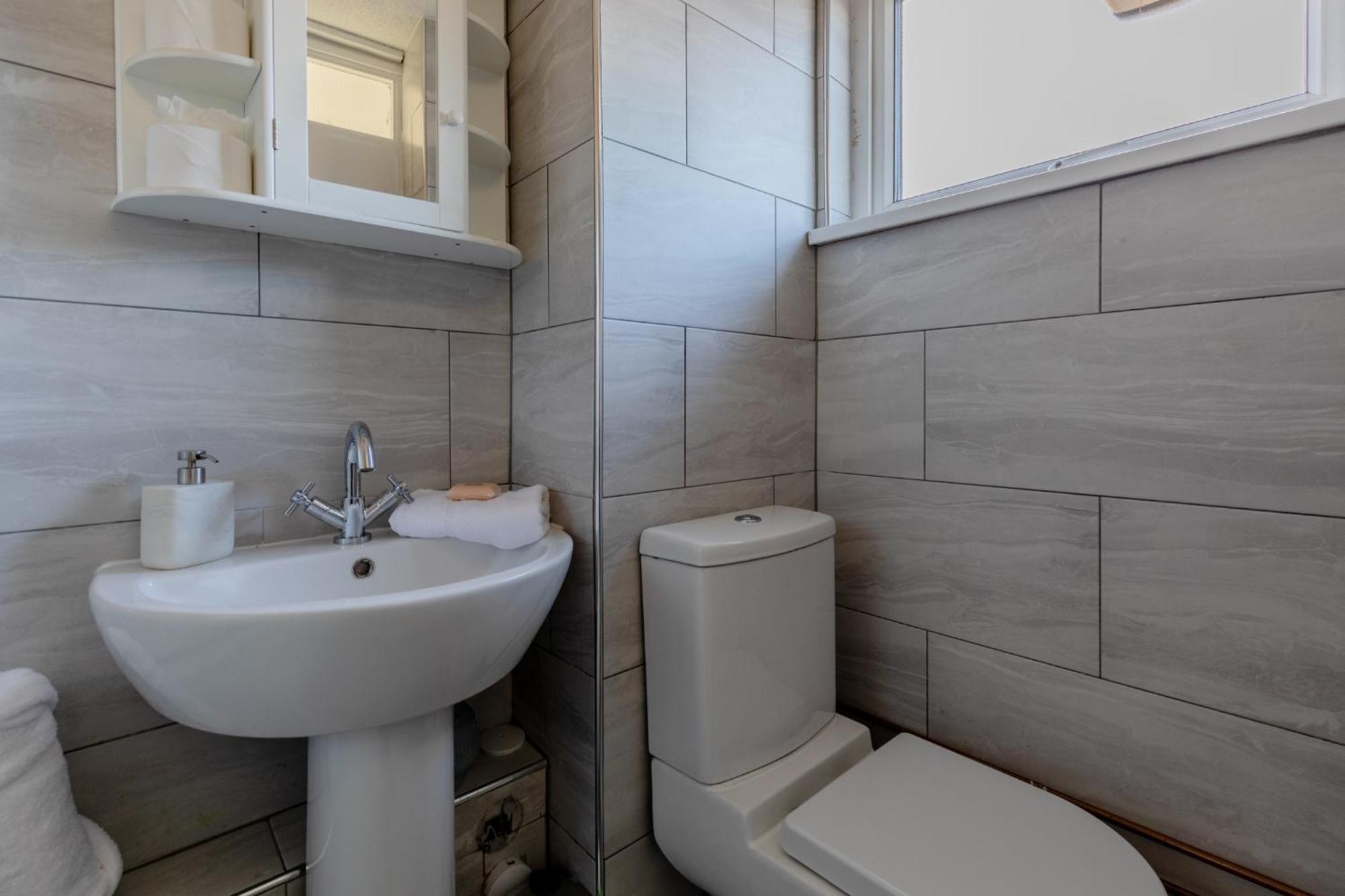 Stylish 1bd Flat With Shard Views Near Bermondsey *