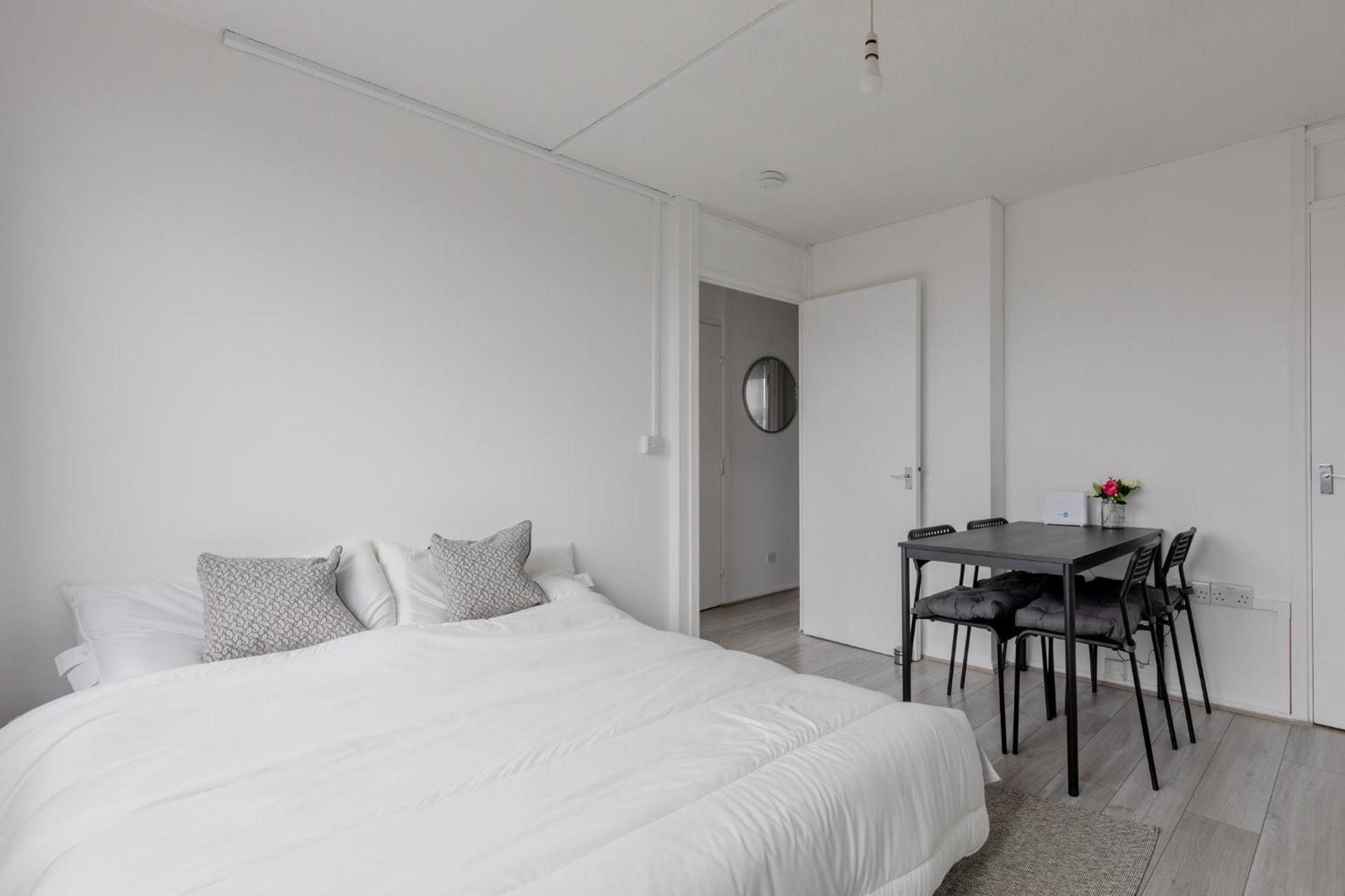 Stylish 1bd Flat With Shard Views Near Bermondsey Londra