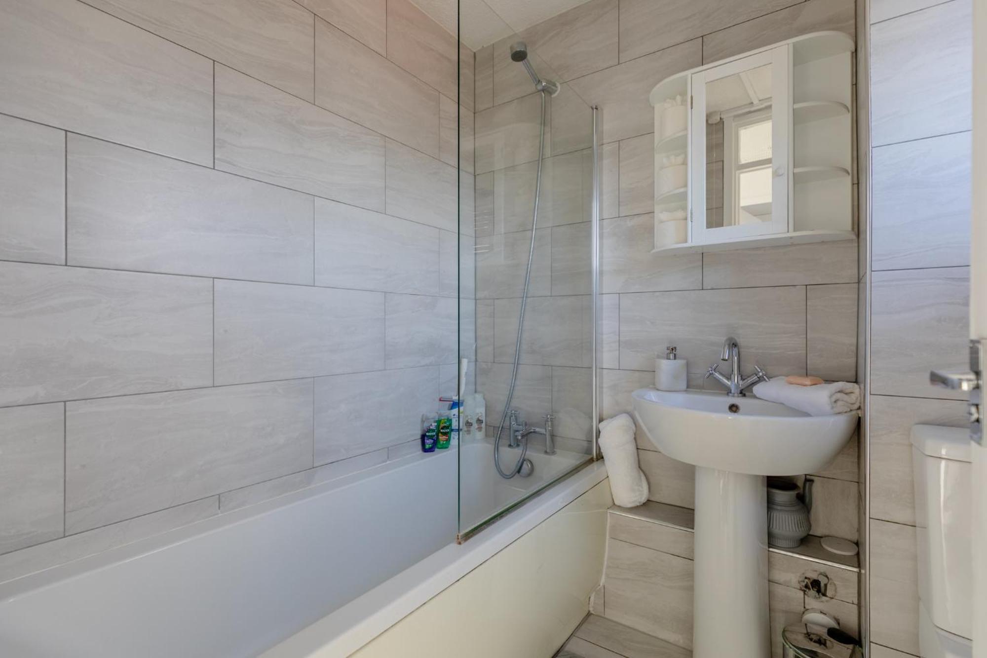Appartamento Stylish 1bd Flat With Shard Views Near Bermondsey Londra